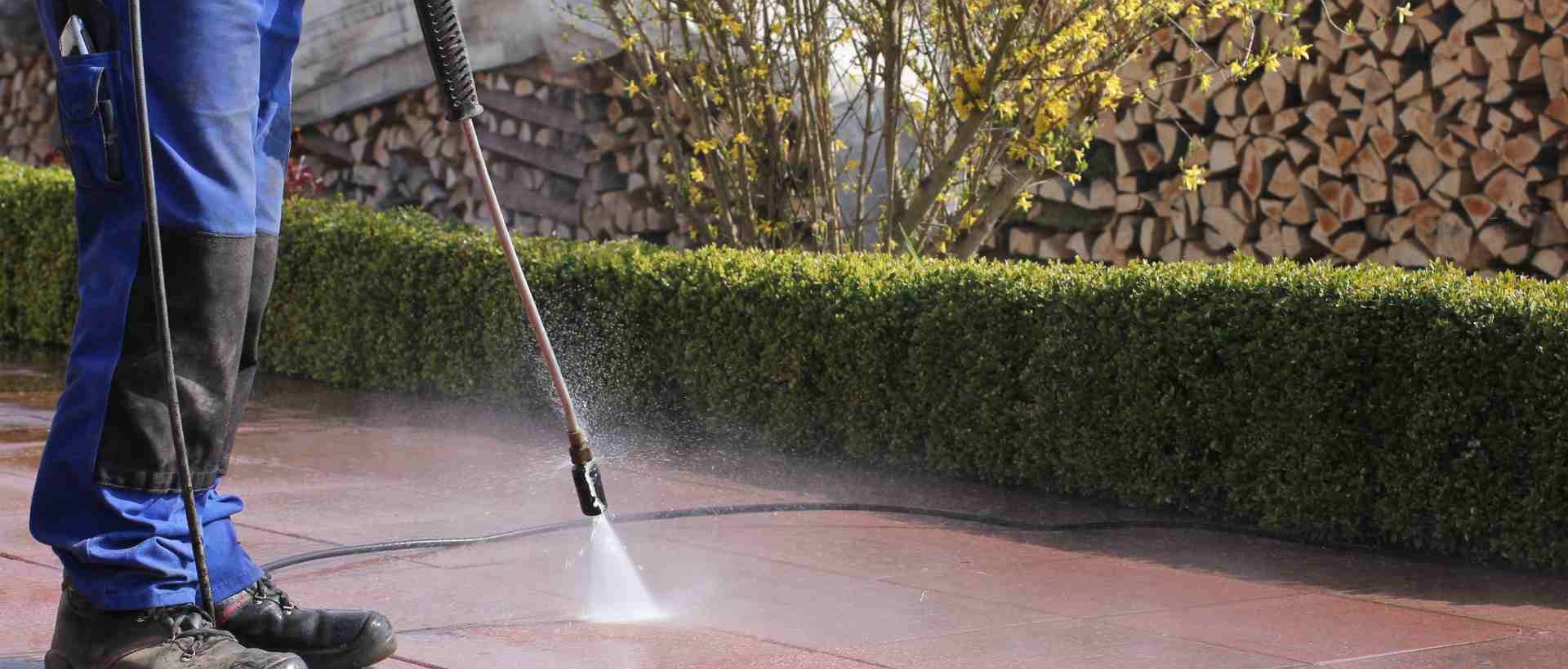 garden maintenance TW14